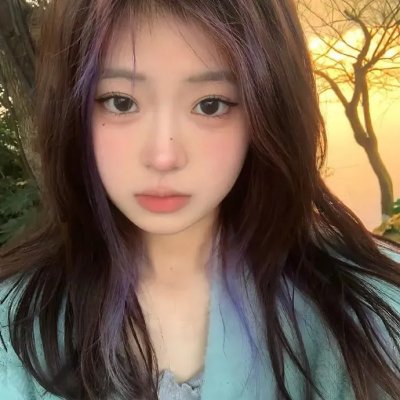 街上流行红裙子